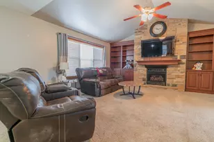 1806 Forsythia St SE, Demotte, IN 46310 - Photo 4