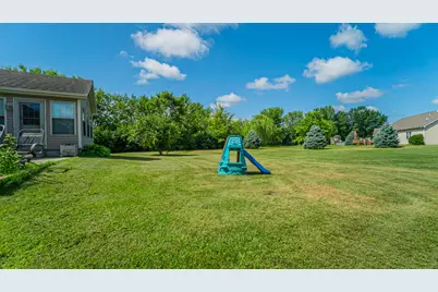 1806 Forsythia Street SE, Demotte, IN 46310 - Photo 32