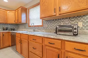 1806 Forsythia St SE, Demotte, IN 46310 - Photo 10