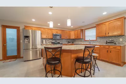 1806 Forsythia Street SE, Demotte, IN 46310 - Photo 8