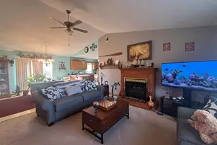 8193 Oak Tree Dr, Rensselaer, IN 47978 - Photo 4