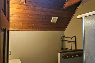 359 E Burdick Rd, Chesterton, IN 46304 - Photo 16