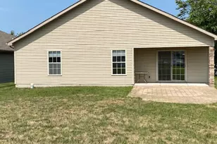 9219 Norris Dr, Hobart, IN 46342 - Photo 16