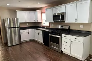 652 S State St, Hobart, IN 46342 - Photo 2