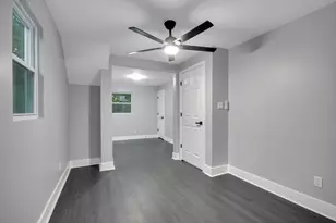 859 Fayette St, Gary, IN 46403 - Photo 16