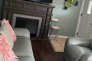 735 Burr St, Gary, IN 46406 - Photo 4