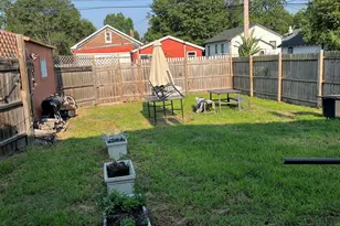 735 Burr St, Gary, IN 46406 - Photo 12