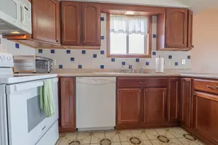 8121 Lake Shore Dr, Cedar Lake, IN 46303 - Photo 32