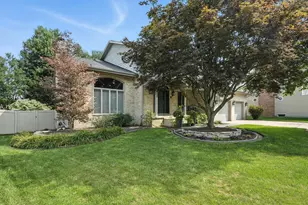 1621 Sea Breeze Ct, Munster, IN 46321 - Photo 4