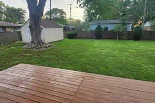 8 Deep River Dr, Hobart, IN 46342 - Photo 12