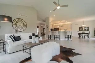 10375 California St, Crown Point, IN 46307 - Photo 2