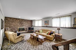 3725 E 33rd Ln, Hobart, IN 46342 - Photo 8