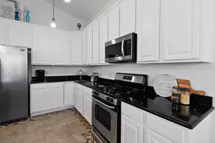 13304 E Lakeshore Dr, Cedar Lake, IN 46303 - Photo 12