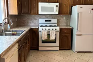 9501 Dogwood Dr, Munster, IN 46321 - Photo 8