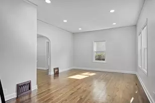 405 Institute St, Valparaiso, IN 46383 - Photo 2