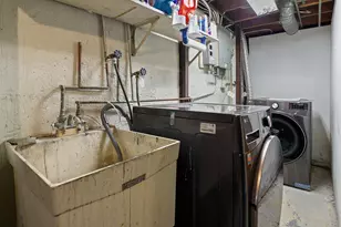 8154 Kooy Dr, Munster, IN 46321 - Photo 18