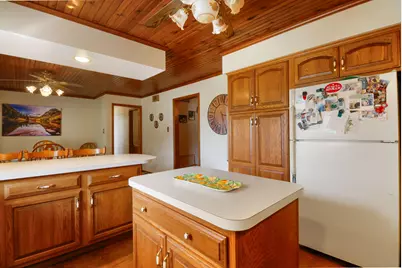 228 S 675 W, Hebron, IN 46341 - Photo 8