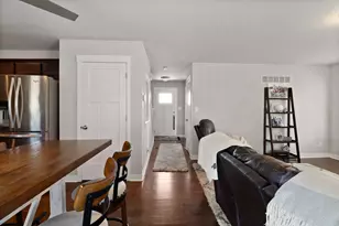 274 Westport Rd, Valparaiso, IN 46385 - Photo 6