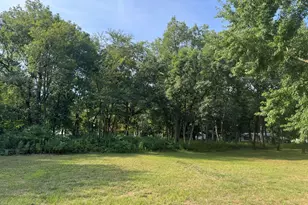 11565 Sherwood Dr, Demotte, IN 46310 - Photo 8