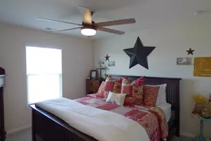 210 Sweetbay St, Valparaiso, IN 46385 - Photo 24