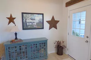 210 Sweetbay St, Valparaiso, IN 46385 - Photo 4