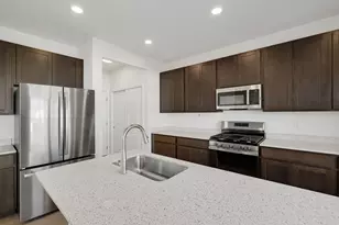 5314 Red Rock Ln, Schererville, IN 46375 - Photo 2