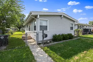 220 S Delaware St, Hobart, IN 46342 - Photo 22