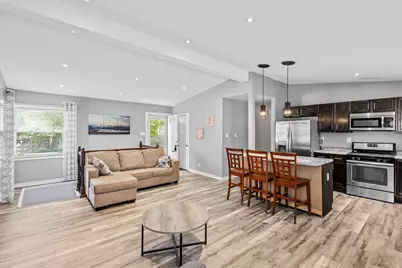 220 S Delaware Street, Hobart, IN 46342 - Photo 2