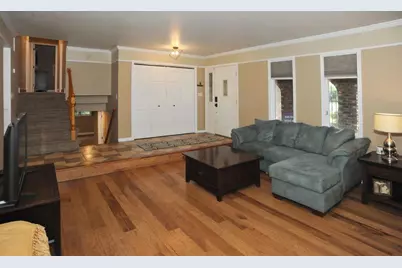 2129 Normandy Road, Schererville, IN 46375 - Photo 2