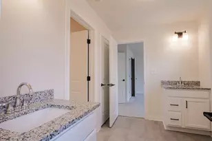 1855 Trailbrook Dr, Valparaiso, IN 46385 - Photo 20