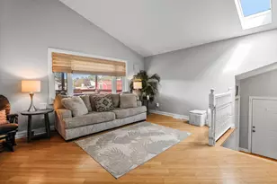 361 Sandwood Ct, Valparaiso, IN 46383 - Photo 8