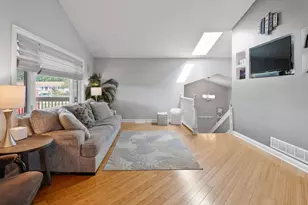 361 Sandwood Ct, Valparaiso, IN 46383 - Photo 10