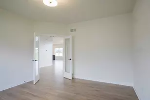 1759 Trailbrook Dr, Valparaiso, IN 46383 - Photo 6