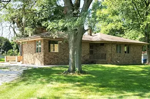 201 W Halleck St, Morocco, IN 47963 - Photo 1