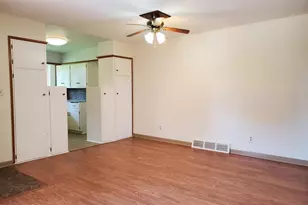 201 W Halleck St, Morocco, IN 47963 - Photo 8