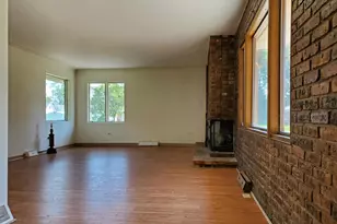 201 W Halleck St, Morocco, IN 47963 - Photo 6