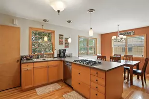 901 Ridgeway Ave, Munster, IN 46321 - Photo 10