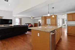 604 Oakwood Dr, Chesterton, IN 46304 - Photo 12