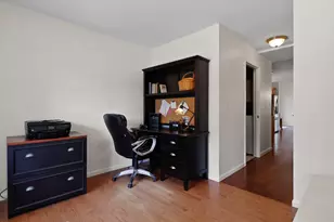 604 Oakwood Dr, Chesterton, IN 46304 - Photo 8