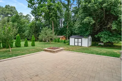 604 Oakwood Drive, Chesterton, IN 46304 - Photo 32