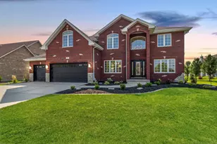 10407 Golden Arch Ave, Saint John, IN 46373 - Photo 1