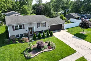 1634 Northwood Dr, Lowell, IN 46356 - Photo 2