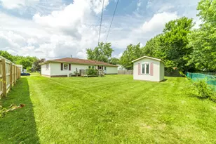 631 Osage Rd, Valparaiso, IN 46385 - Photo 14