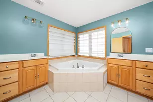 9925 Whitehall Garden, Munster, IN 46321 - Photo 14