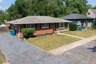 1060 N Vanderburg St, Gary, IN 46403 - Photo 2