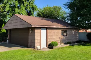 3622 Highway Ave, Highland, IN 46322 - Photo 4