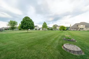 1144 Mary Ellen Dr, Crown Point, IN 46307 - Photo 4