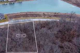 9275 Doubletree Dr S, Winfield, IN 46307 - Photo 1