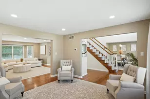 2900 Manchester Ln, Schererville, IN 46375 - Photo 4