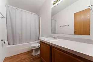 751 Bond Ave, Valparaiso, IN 46385 - Photo 16